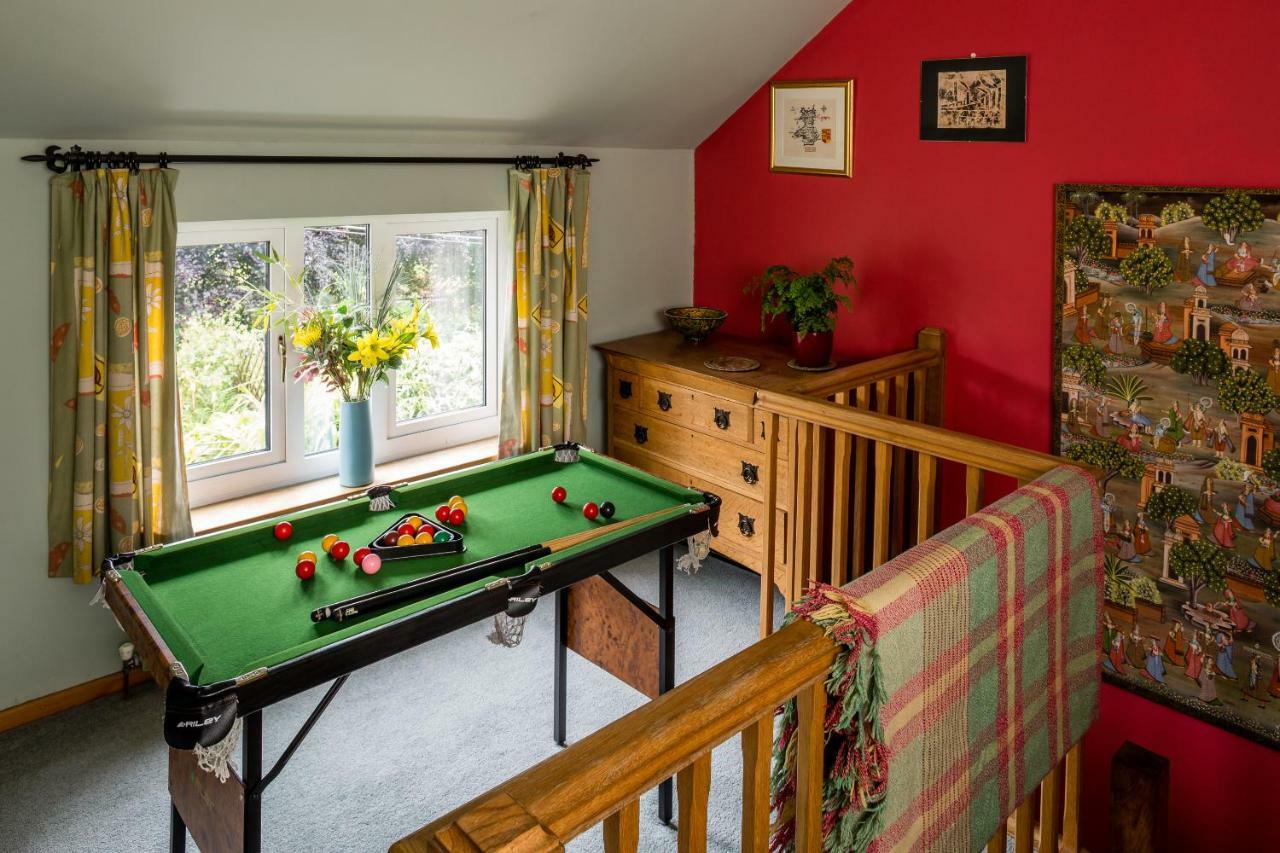 1 Tan Yr Eglwys Barn Cottage Pontardawe Bagian luar foto